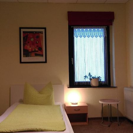 Pension Remenar & Lorenz Zeithain Habitación foto