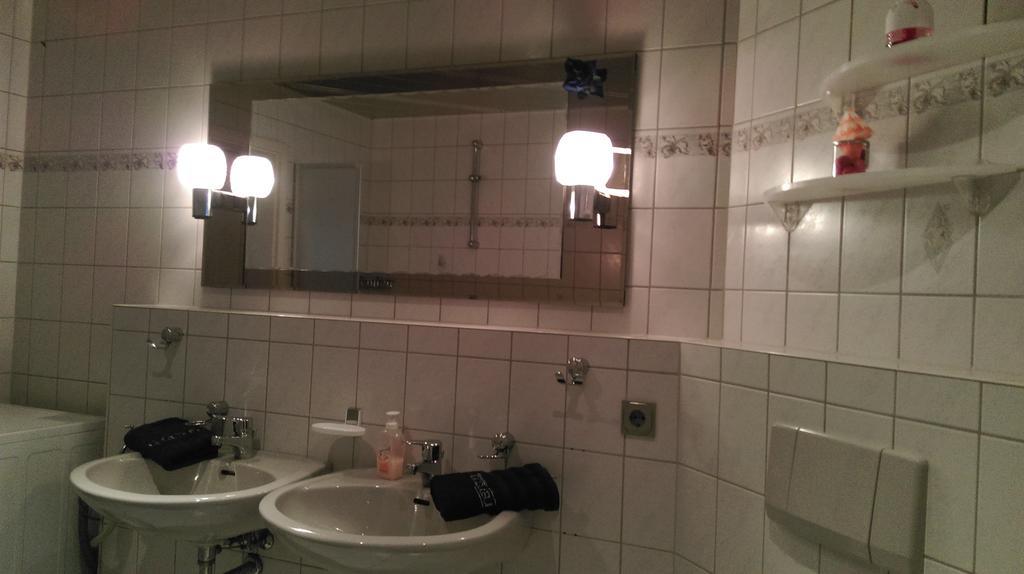 Pension Remenar & Lorenz Zeithain Habitación foto